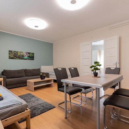 B12 Apartment Budapest Extérieur photo